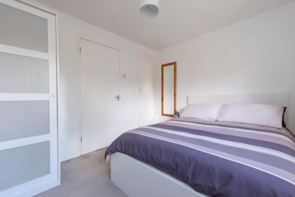 Lovely 2-Bed 15 Minutes To Central Londres Extérieur photo
